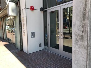 1075 Market St in San Francisco, CA - Building Photo - Building Photo