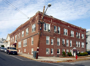 11 King St in Kearny, NJ - Building Photo - Building Photo