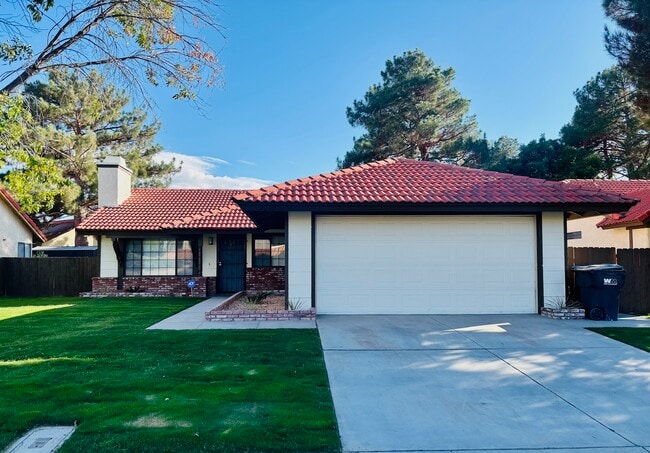 2730 W Avenue K4