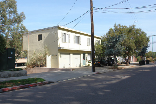 4274 3rd Ave in San Diego, CA - Foto de edificio - Building Photo