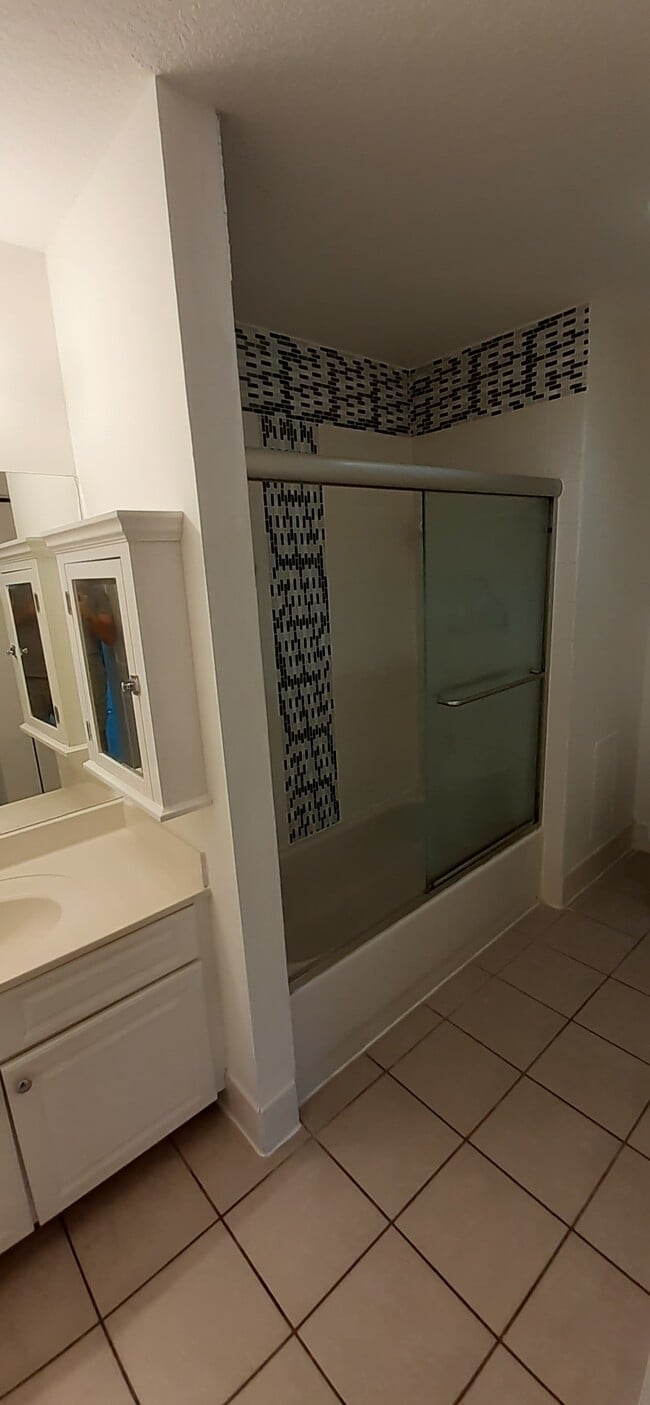 1203 Town Center Dr, Unit 302 in Jupiter, FL - Building Photo - Building Photo