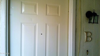 3001 E Glen Dr in El Paso, TX - Building Photo