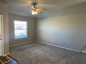 11740 NW 135th Terrace in Piedmont, OK - Building Photo - Building Photo