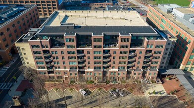 Burnham Square East in Columbus, OH - Building Photo - Building Photo