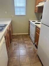 1009 SE J St in Bentonville, AR - Building Photo - Building Photo