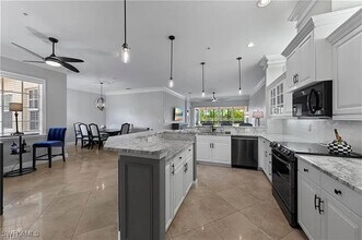 8601 Piazza Del Lago Cir in Estero, FL - Building Photo - Building Photo