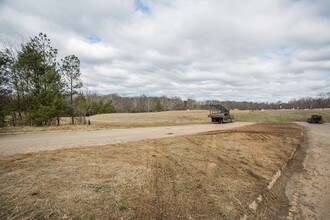 Dulles Toll Rd in Dulles, VA - Building Photo - Building Photo