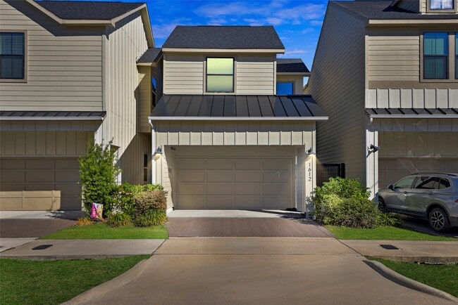 property at 1612 Northwood St