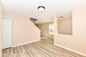 1155 Redwood Dr in Greenfield, IN - Building Photo - Building Photo