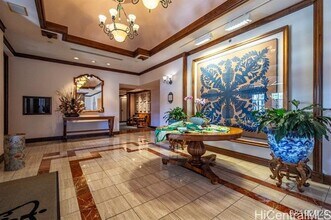1080 S Beretania St. in Honolulu, HI - Building Photo - Building Photo