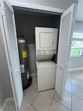 303 SW 3rd Pl in Cape Coral, FL - Building Photo - Building Photo