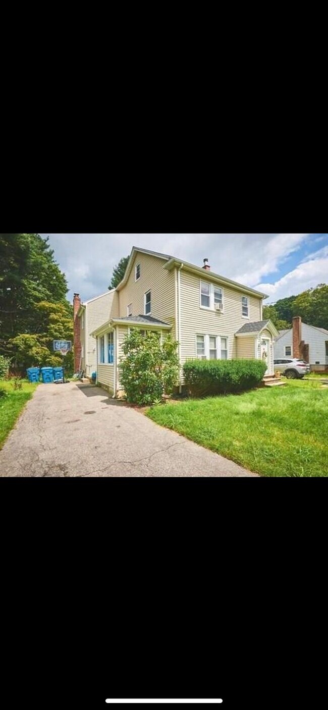 43 Dedham St in Canton, MA - Building Photo - Building Photo