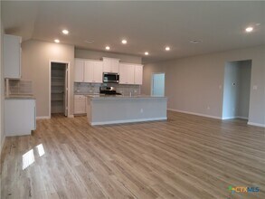 554 Blue Stem Rd in New Braunfels, TX - Building Photo - Building Photo