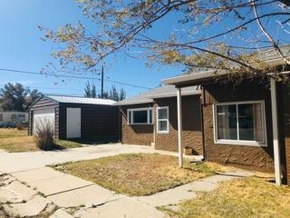 204 W Hugus St in Rawlins, WY - Building Photo