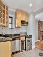 209 E 25th St, Unit 4G in New York, NY - Building Photo - Building Photo