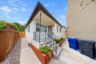 4830 Curry Dr in San Diego, CA - Building Photo