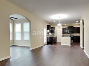 30 Winslow Cir in Savannah, GA - Foto de edificio - Building Photo