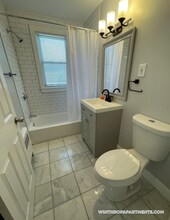 90 Winthrop Shore Dr in Winthrop, MA - Building Photo - Building Photo