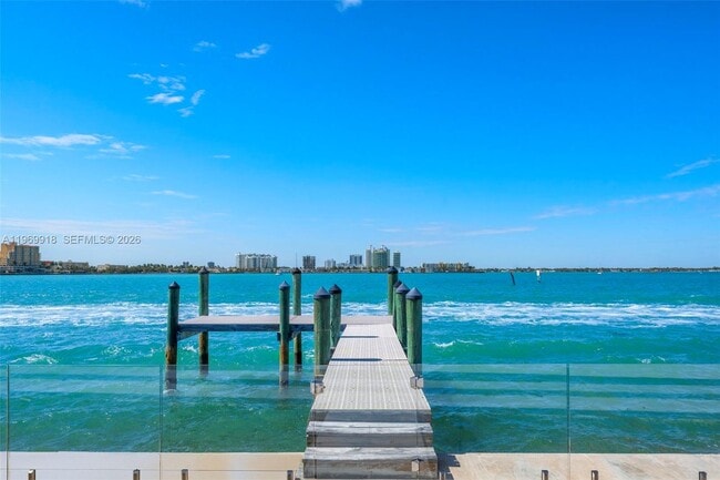 property at 1101 S Shore Dr