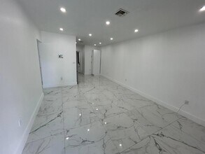 4350-4352 SW 62nd Ave in Davie, FL - Building Photo - Building Photo