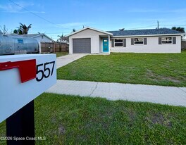 557 Chantilly Dr in Melbourne, FL - Building Photo