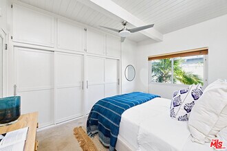 2329 Kansas Ave in Santa Monica, CA - Building Photo - Building Photo