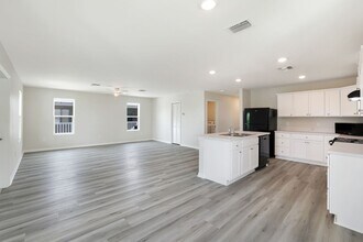627 Pam in Goodland, FL - Building Photo - Building Photo