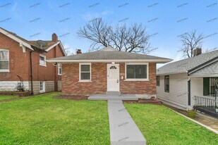 6926 Greenway Ave in St. Louis, MO - Building Photo