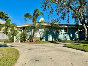 4112 Beach Dr SE in St. Petersburg, FL - Building Photo - Building Photo