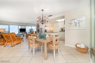 3443 Gulf Shore Blvd N, Unit 609 in Naples, FL - Building Photo - Building Photo