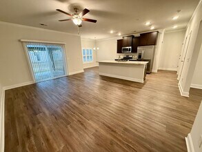 420 Kittiwake Ln in Sumter, SC - Building Photo - Building Photo