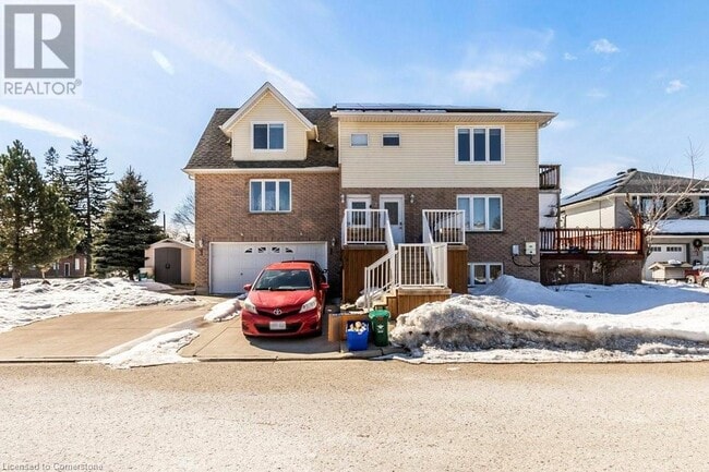 property at 3 Colyer Pl