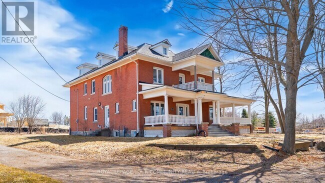 5113 Old Brock Rd in Pickering, ON - Building Photo - Building Photo