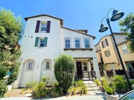 710 S San Fernando Blvd, Unit 101 in Burbank, CA - Building Photo