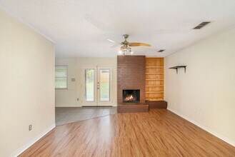 3416 Denbury Dr in Fort Worth, TX - Foto de edificio - Building Photo