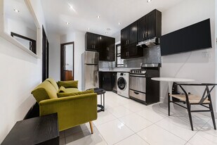 4 W 108th St, Unit 20, New York in New York, NY - Building Photo