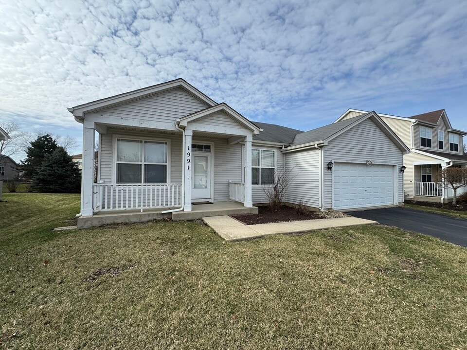 1991 Westridge Pl in Aurora, IL - Building Photo