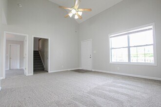 164 Appellate Ct in Clarksville, TN - Building Photo - Building Photo