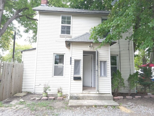 718-720 E Grape St in Vineland, NJ - Building Photo - Building Photo