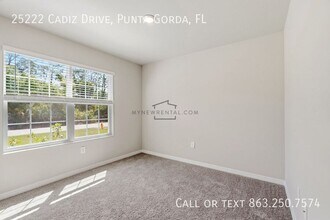 25222 Cadiz Dr in Punta Gorda, FL - Building Photo - Building Photo