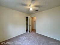 704 N 19th St photo'