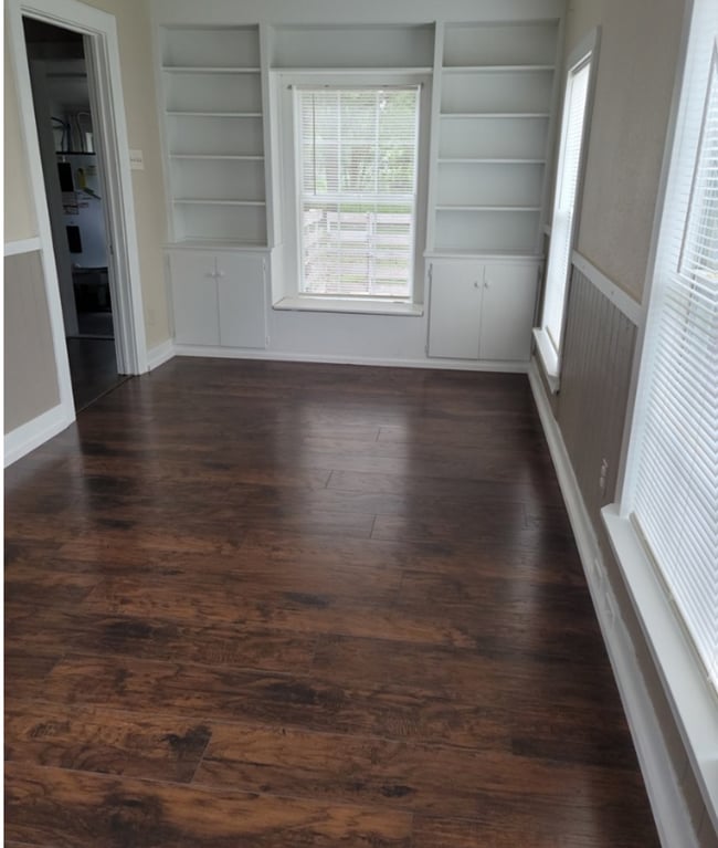 418 Lytle St in Kerrville, TX - Building Photo - Building Photo