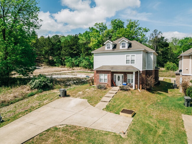 919 Muirfield Dr in Starkville, MS - Building Photo - Building Photo