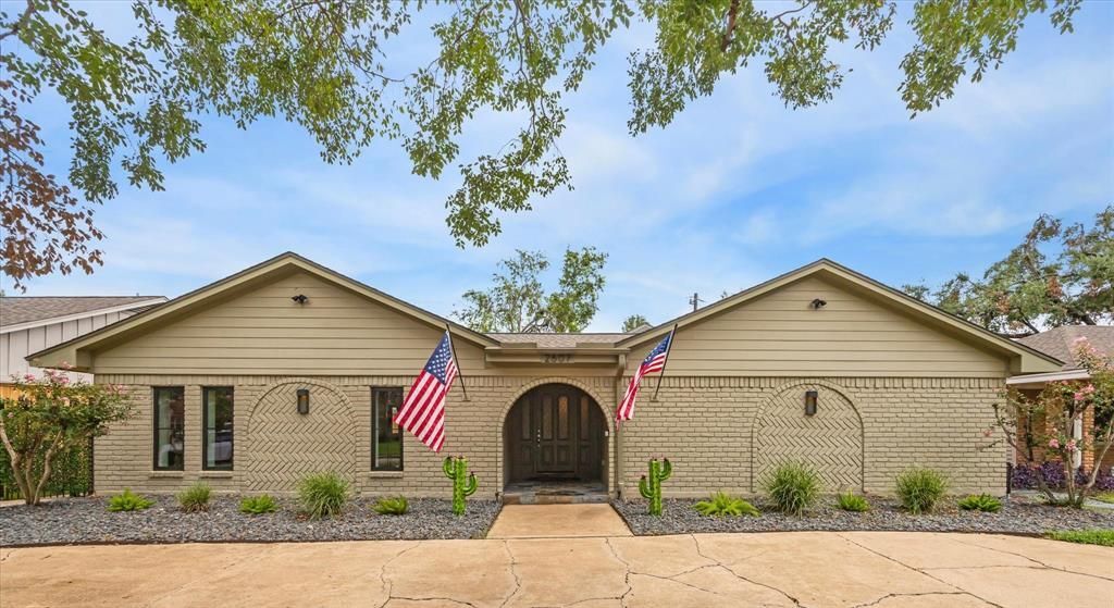 2607 Tannehill Dr in Houston, TX - Building Photo