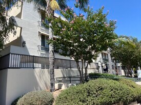 5540 Lindo Paseo, Unit Campus Walk Condos in San Diego, CA - Building Photo