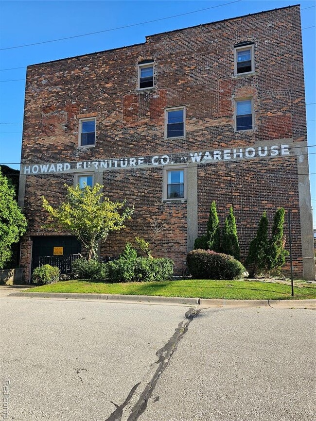 1104 4th St in Port Huron, MI - Building Photo - Building Photo