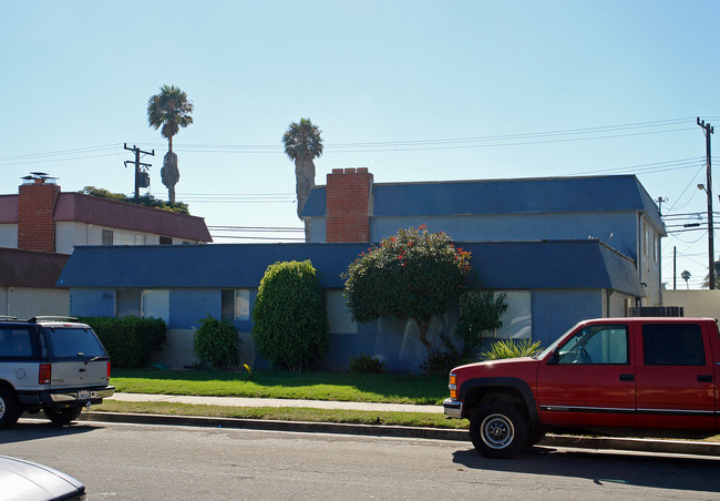 4831 Petit Dr in Oxnard, CA - Building Photo - Building Photo