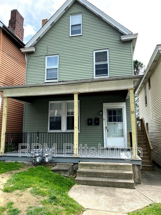 16 Marie Ave in Avalon, PA - Building Photo