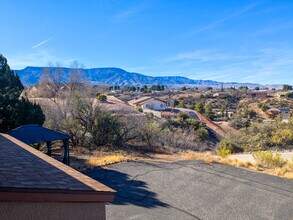 4100 E Mission Ln in Cottonwood, AZ - Foto de edificio - Building Photo