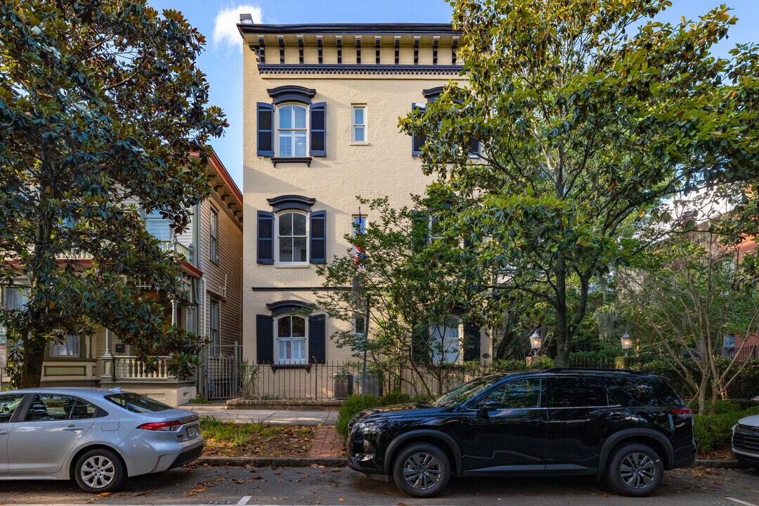 East Liberty Condominiums in Savannah, GA - Building Photo